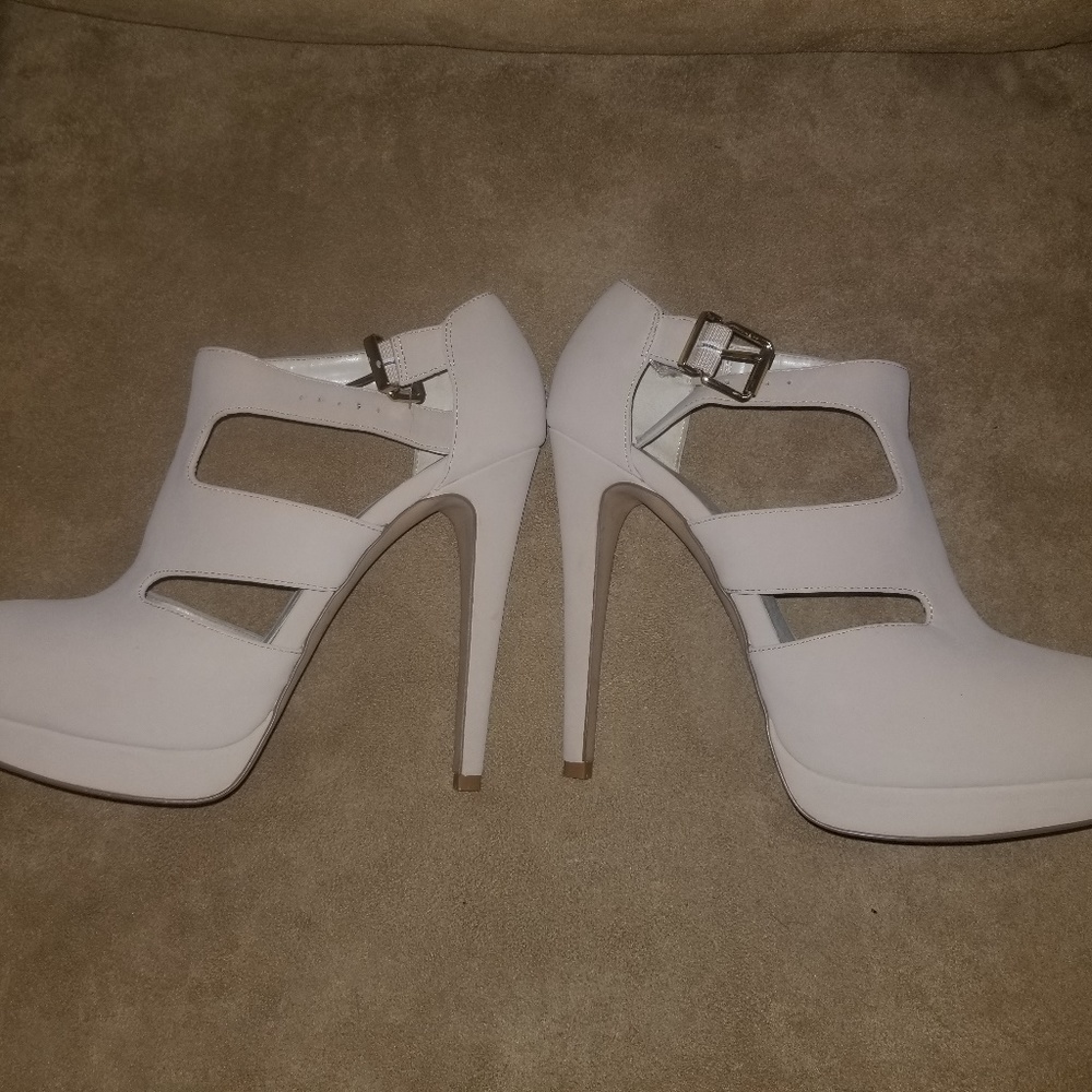 Aldo - Picture 6 of 8